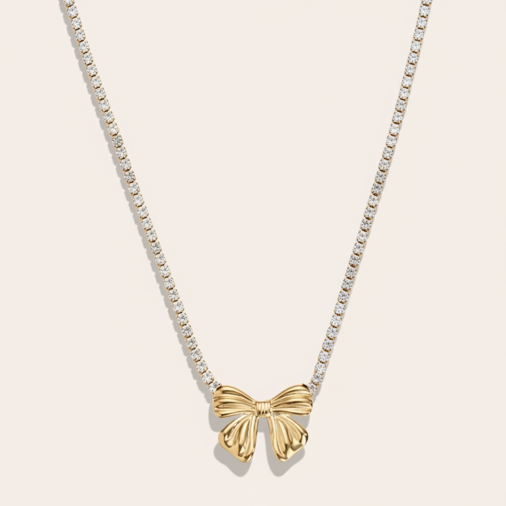 "Aurialayaeva" Bowtie In Diamond Chain Edelstahl Halskette