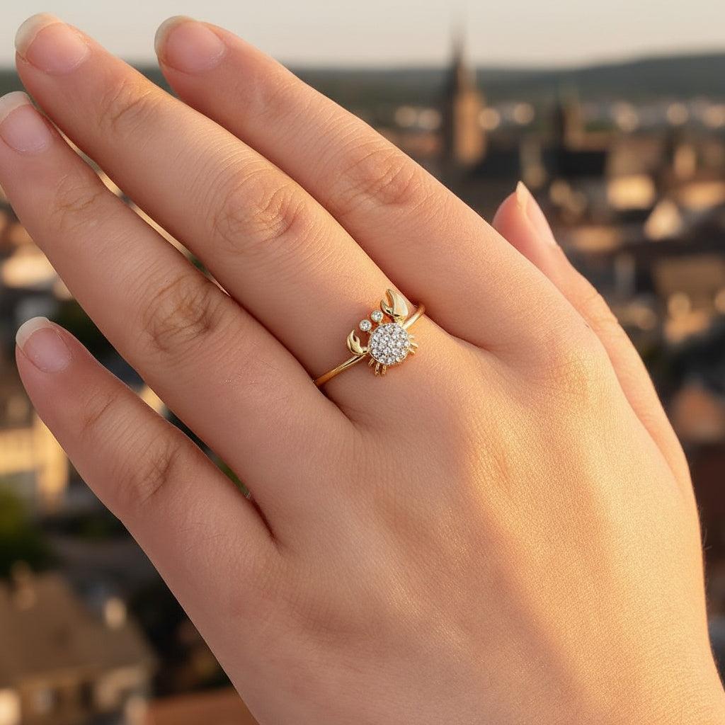 Arilinaa - Diamond Crab Ring