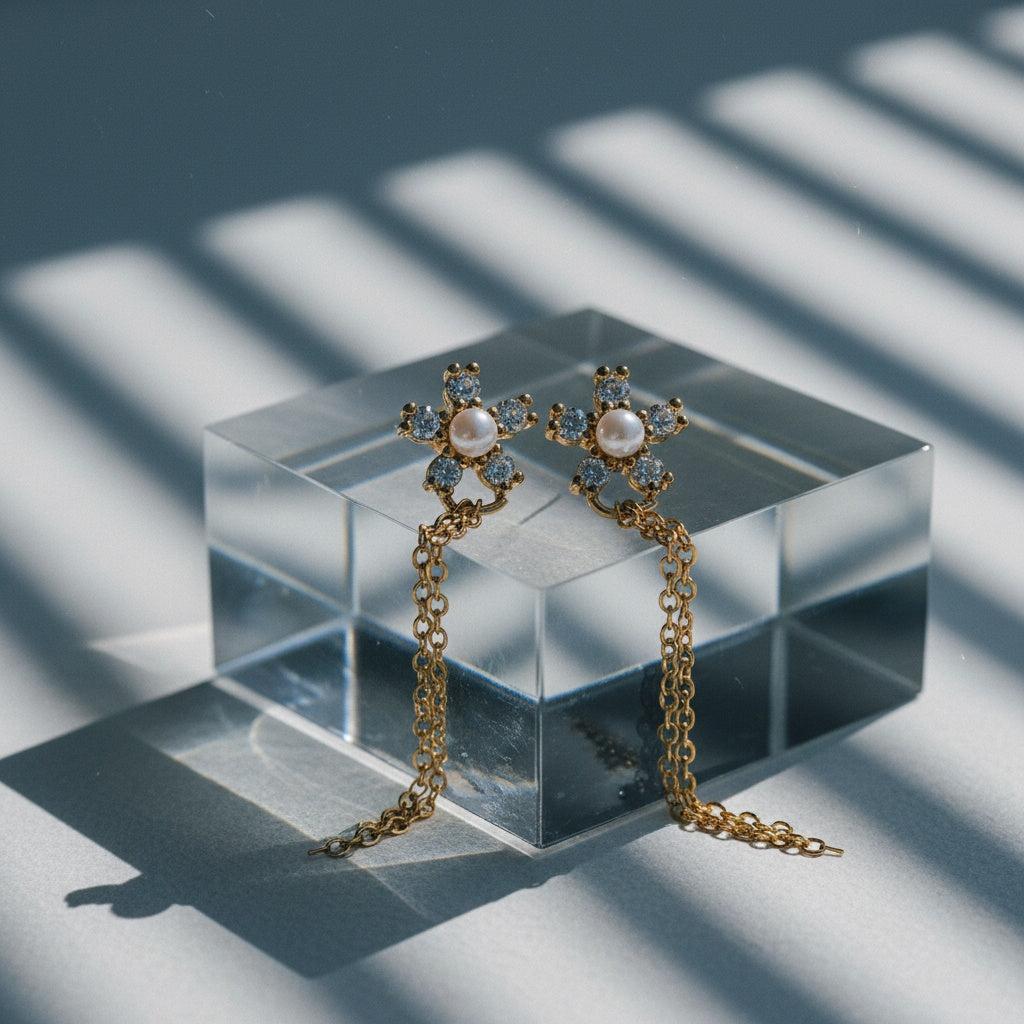 „Ariviva“ Cute Flower Diamond Vergoldete Ohrringe