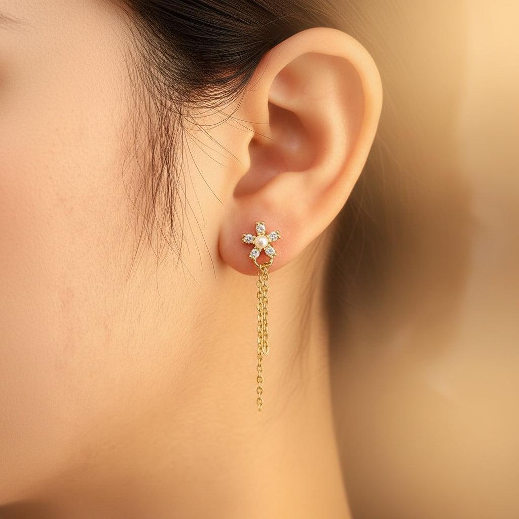 „Ariviva“ Cute Flower Diamond Vergoldete Ohrringe