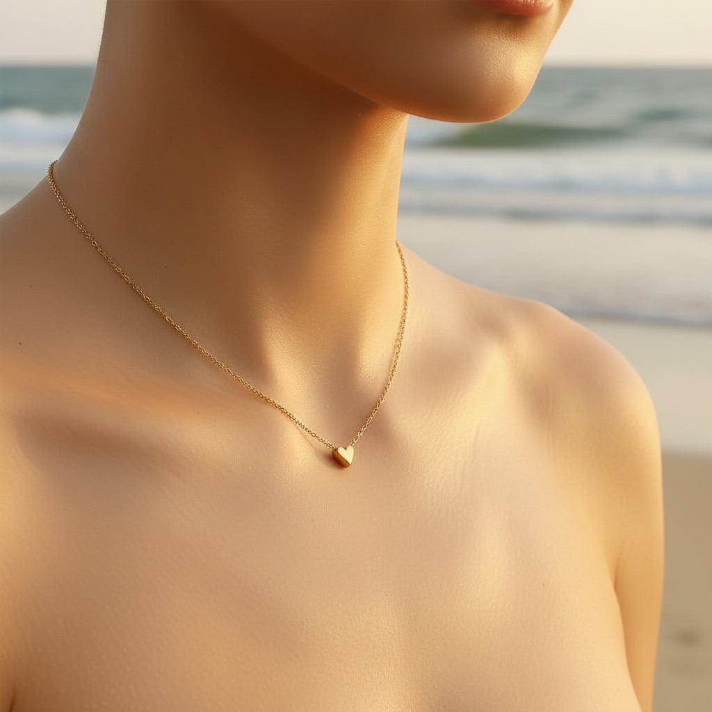 "Auriavelyne" Simple Heart In Thin Chain Edelstahl Halskette