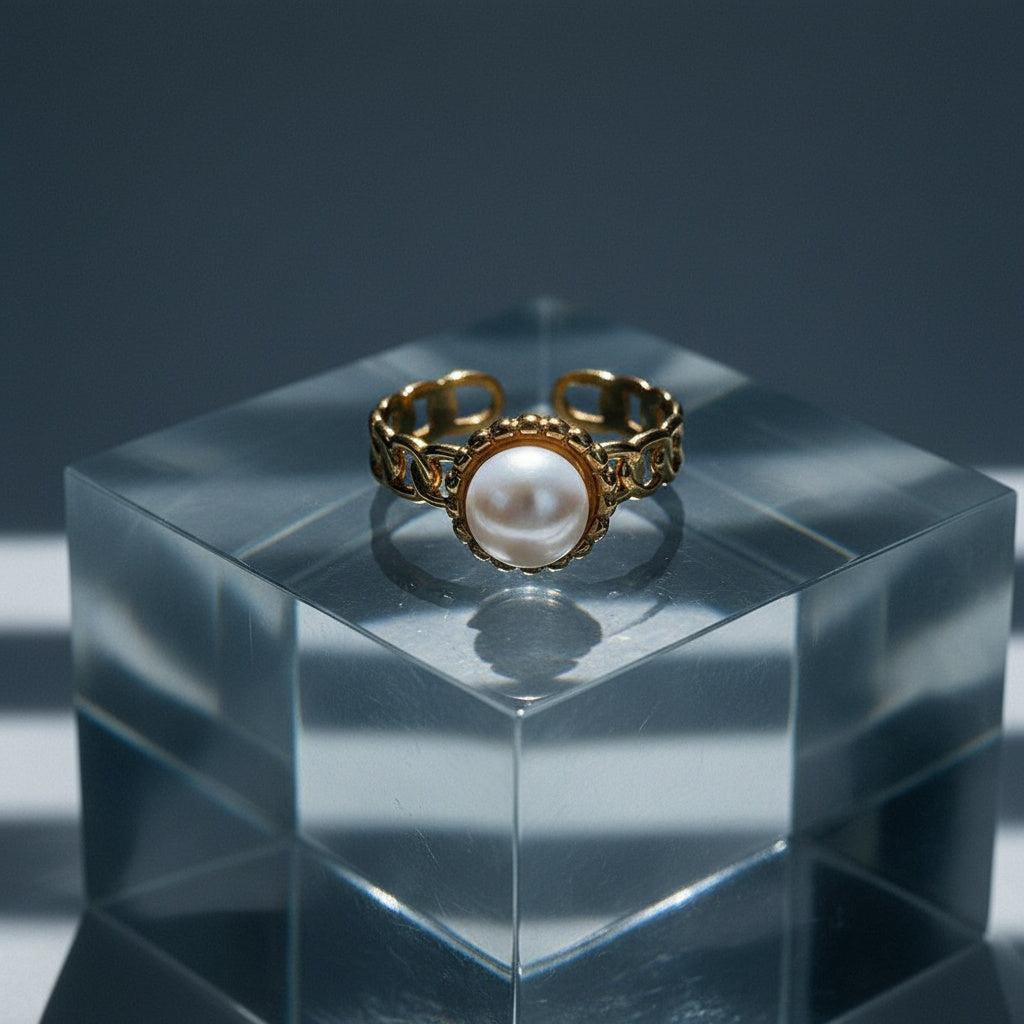 Avanella - Fancy Pearl Ring