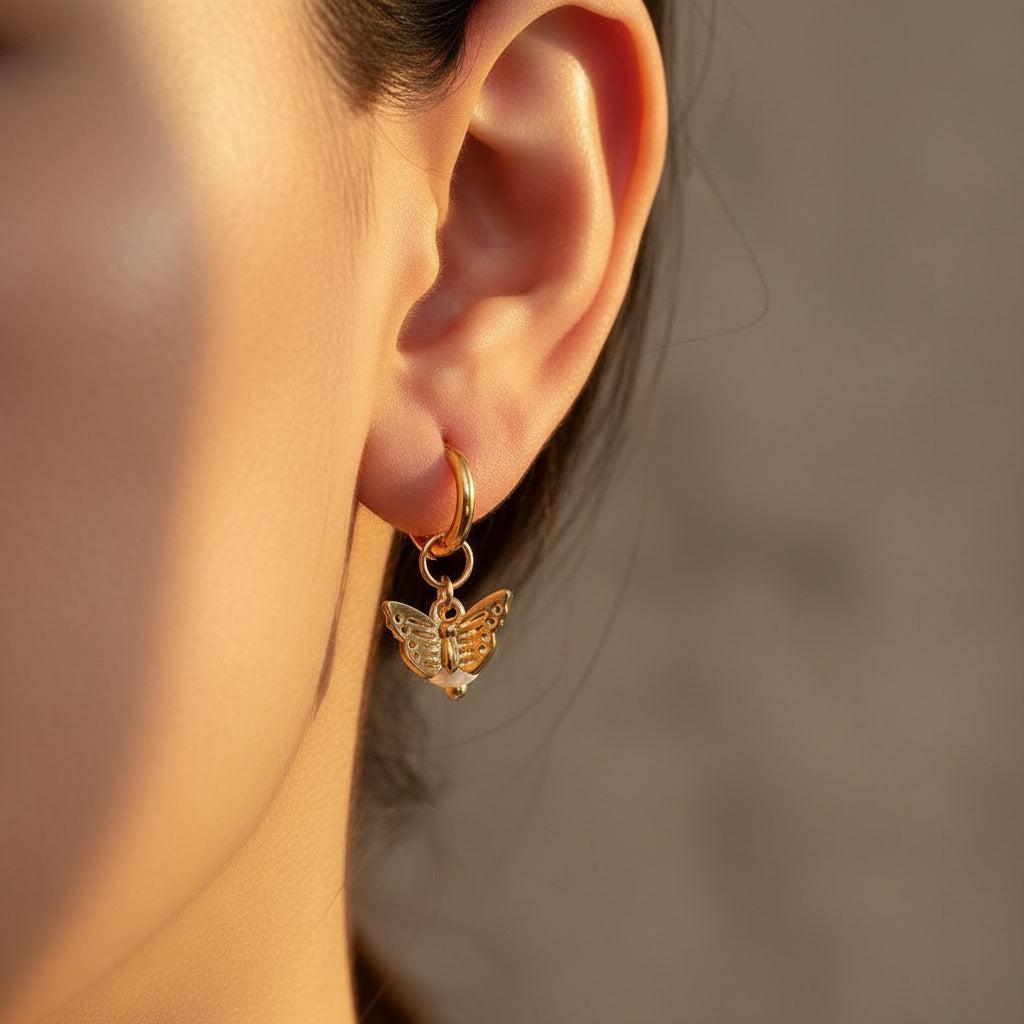 „Avasara“ Butterfly Pearl Ohrringe