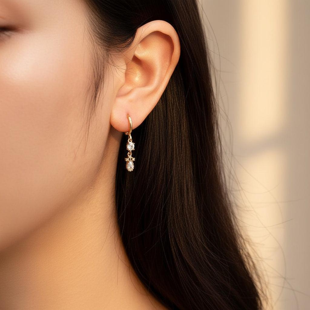 „Avelriaa“ Bright Diamonds Vergoldete Ohrringe