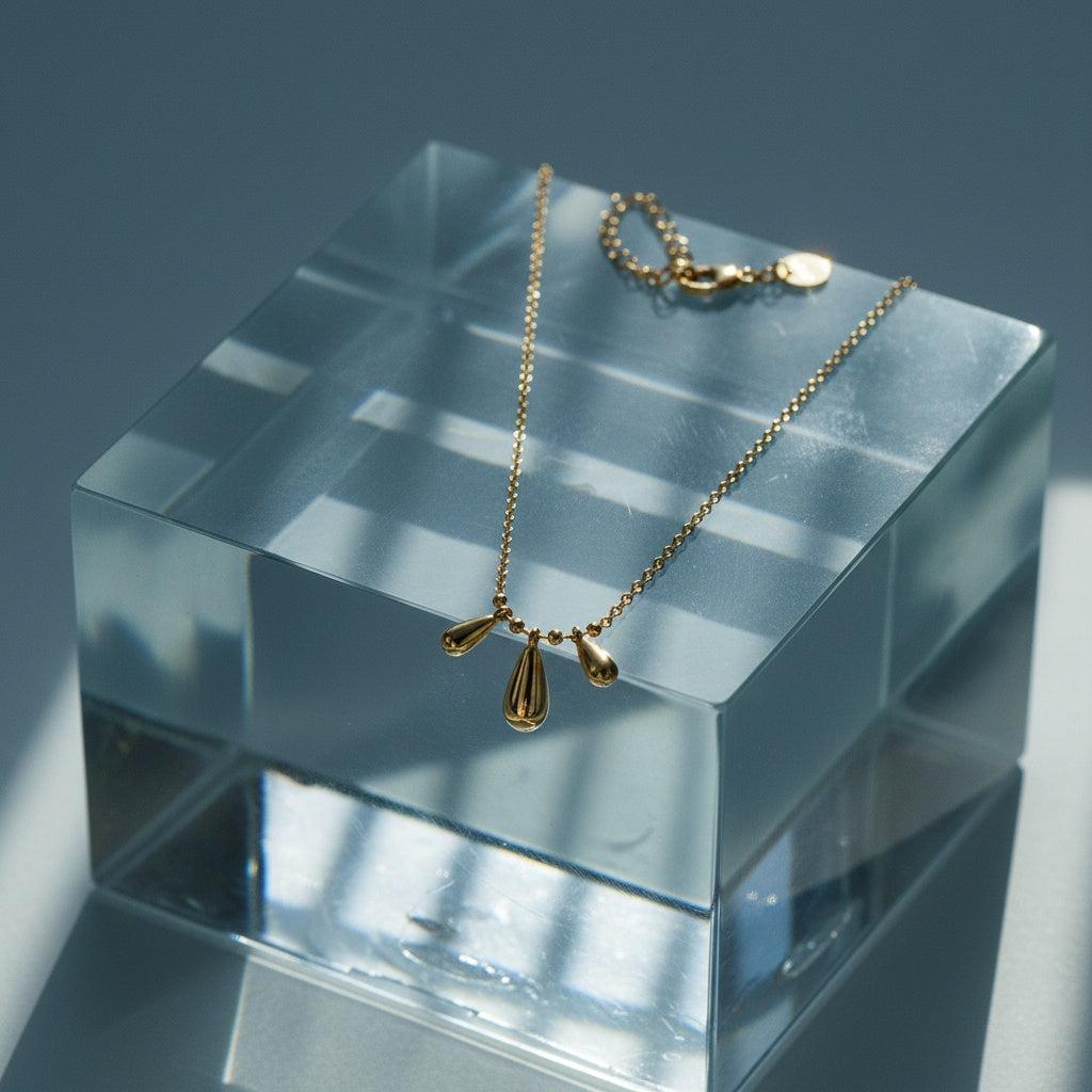 "Celianaraora" Three Drops In Thin Chain Edelstahl Halskette