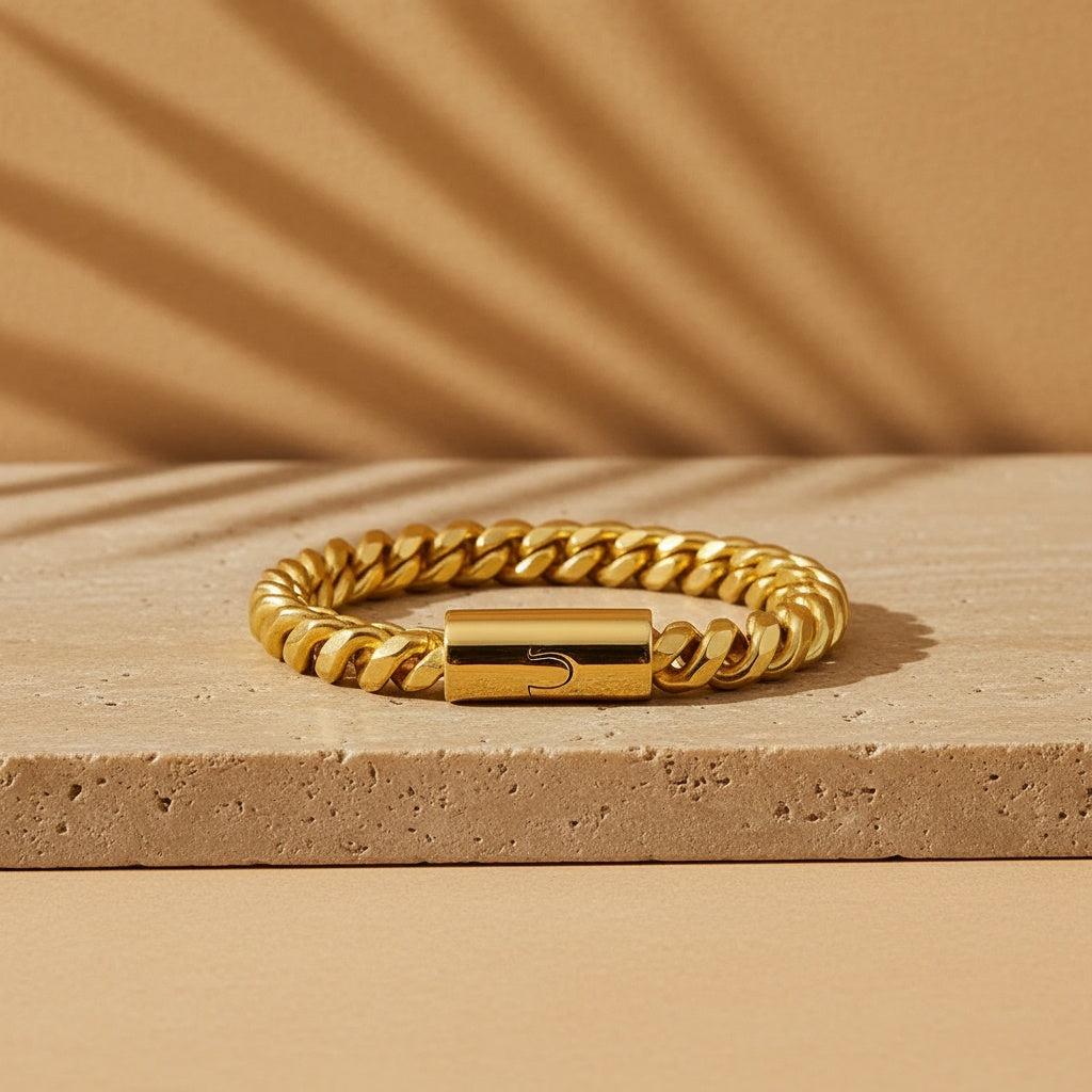 "Corvian" – Goldfarbenes Panzerarmband mit Magnetverschluss, 21,5 + 1 cm