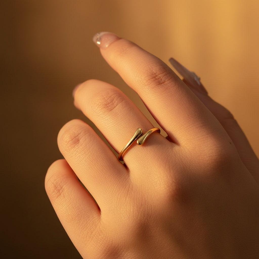 Elamirae - Tiny Drops Ring