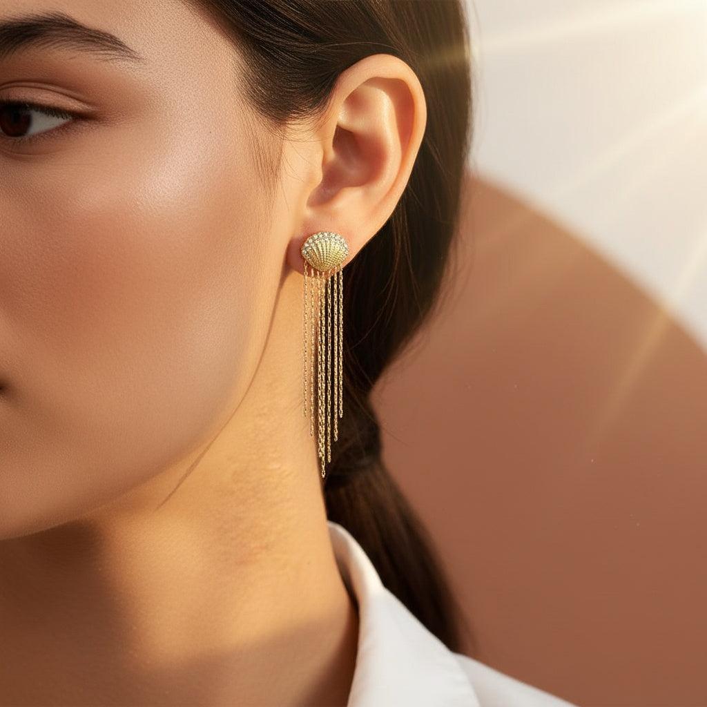„Elaria“ Diamond Shell With Chain Ohrringe