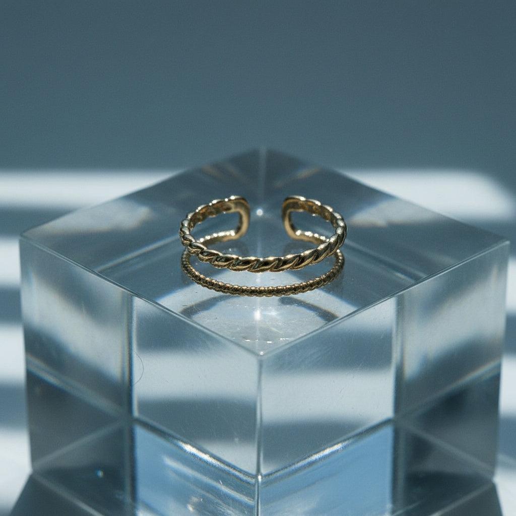 Elavella - Two Thin Layer Twisted Ring