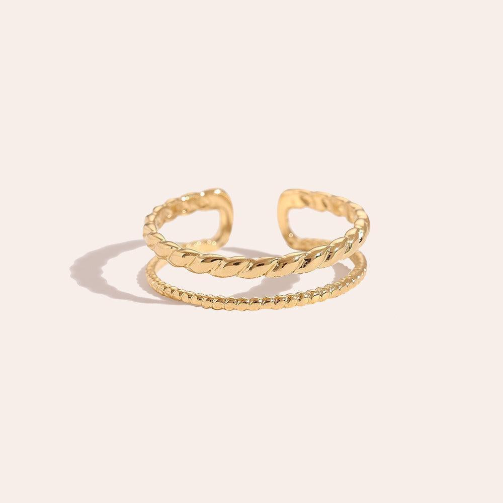 Elavella - Two Thin Layer Twisted Ring-Goldharmonie