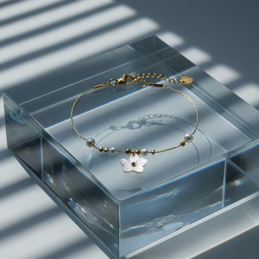 „Elinara“ Pearl Dots And Flower Armband