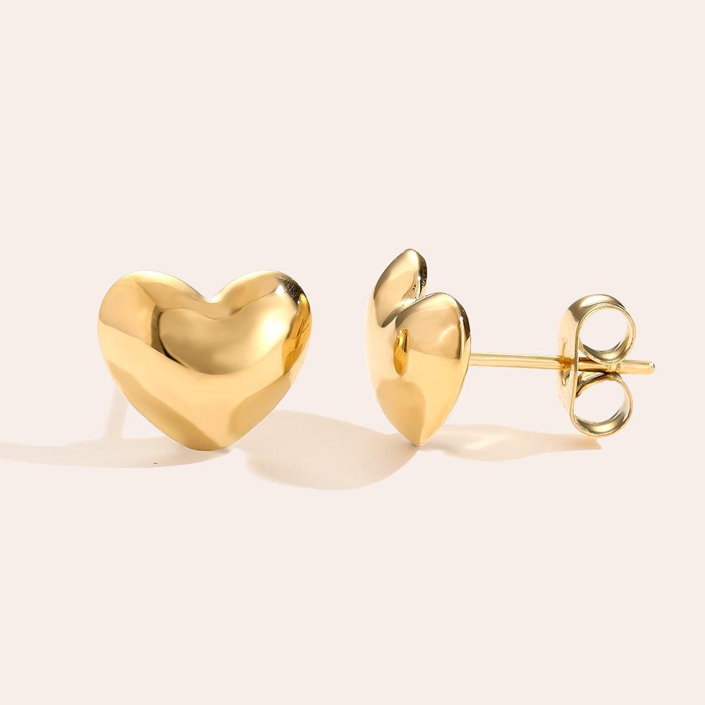 „Elirya“ – Edelstahl-Ohrstecker mit Herzdesign, 10 mm-Goldharmonie