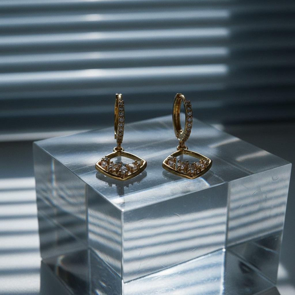„Elonara“ Lovely Diamonds Frame Vergoldete Ohrringe
