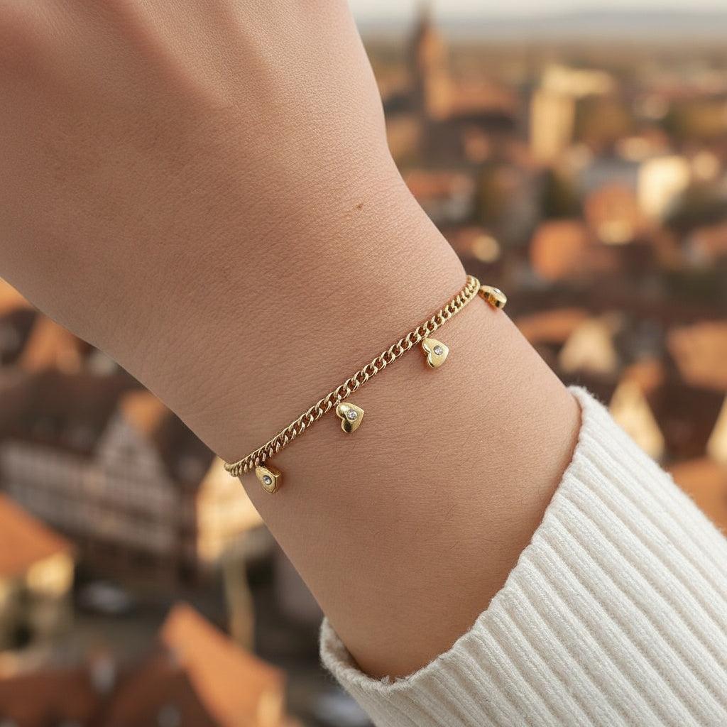 „Elovia“ Mini Hearts With Diamond Armband