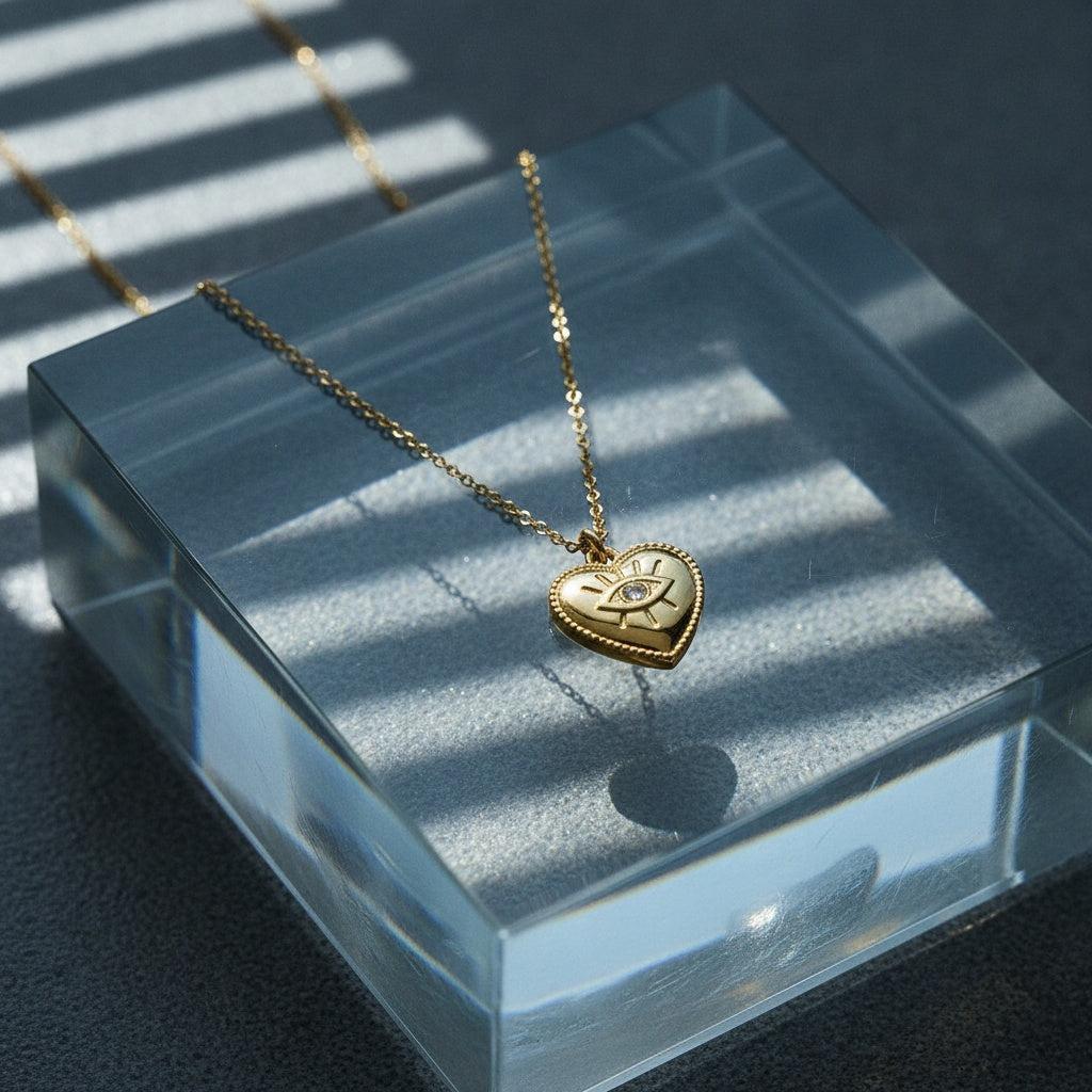 "Ilalenora" Eye Heart Diamond Edelstahl Halskette