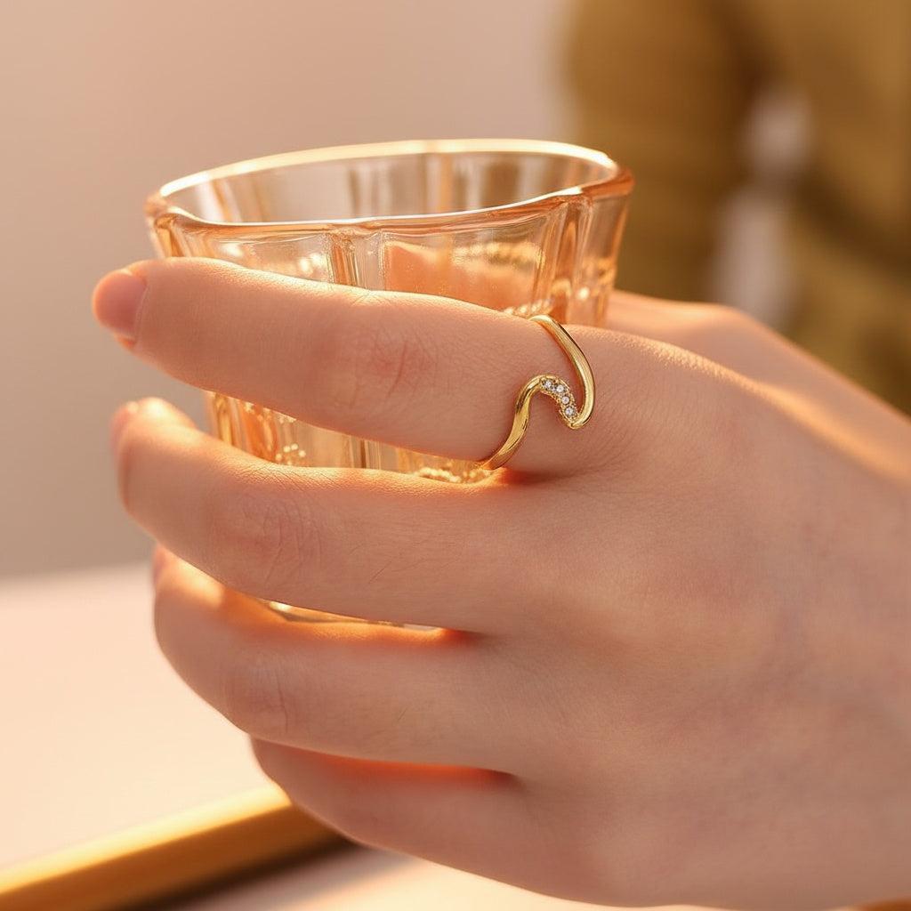 Ilalin - Half Diamond Z Ring