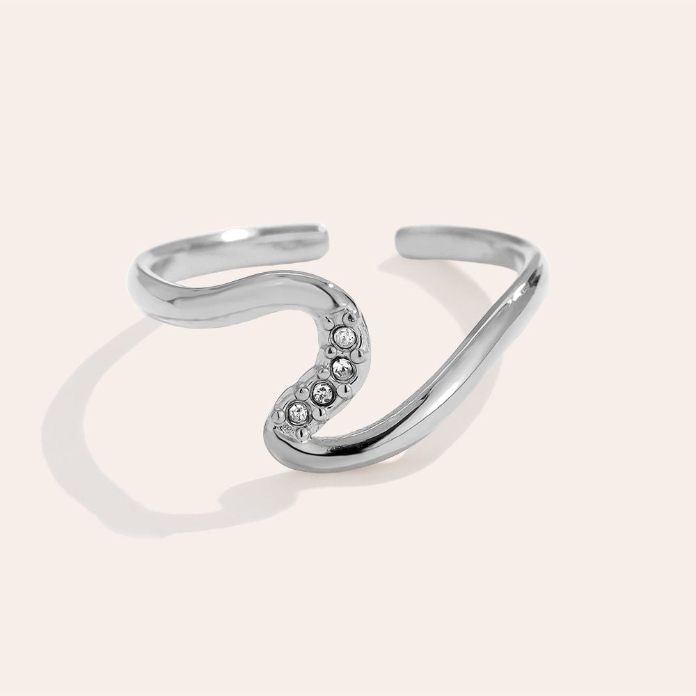 Ilalin - Half Diamond Z Ring