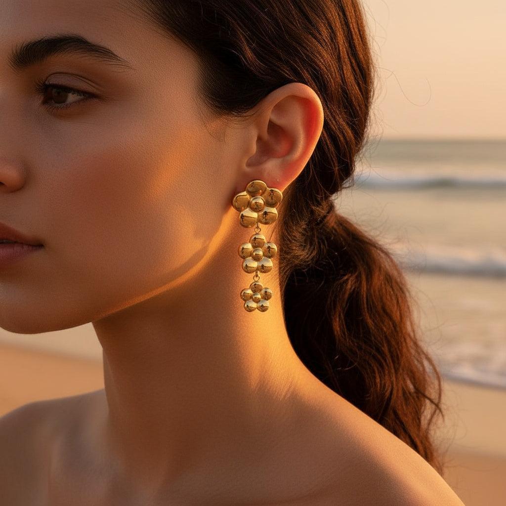 „Ilanara“ Three Flowers Chain Ohrringe