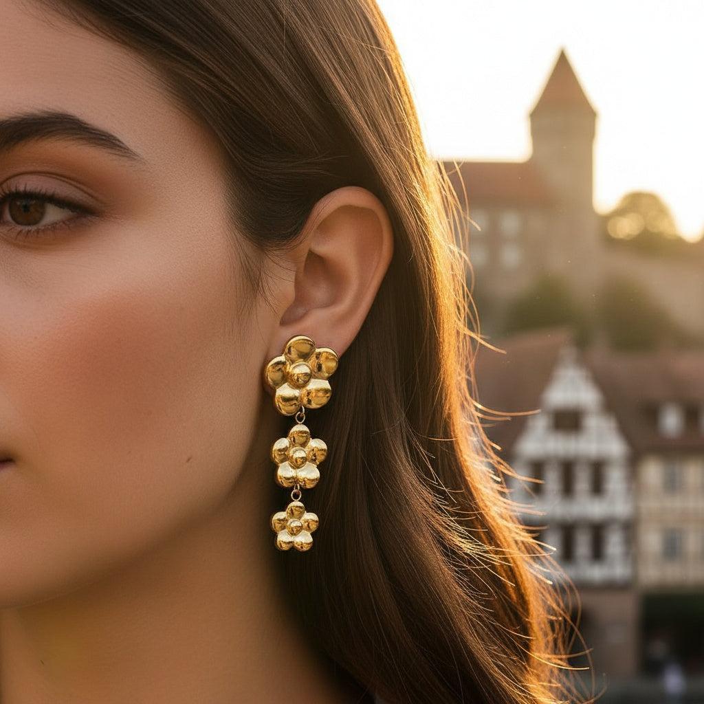 „Ilanara“ Three Flowers Chain Ohrringe