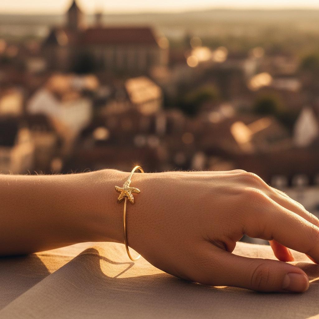 „Iranira“ Adjustable Conch Star Armband
