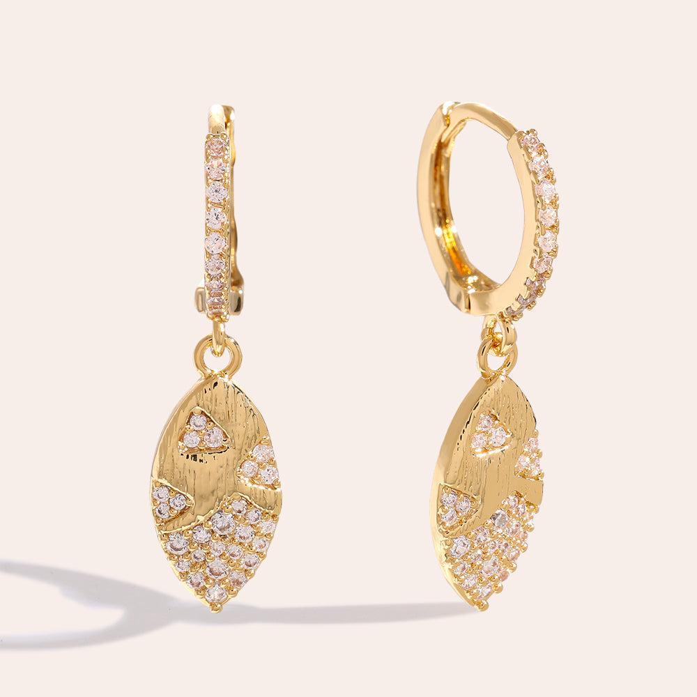 „Irariva“ Sparkling Diamond Drop Vergoldete Ohrringe-Goldharmonie