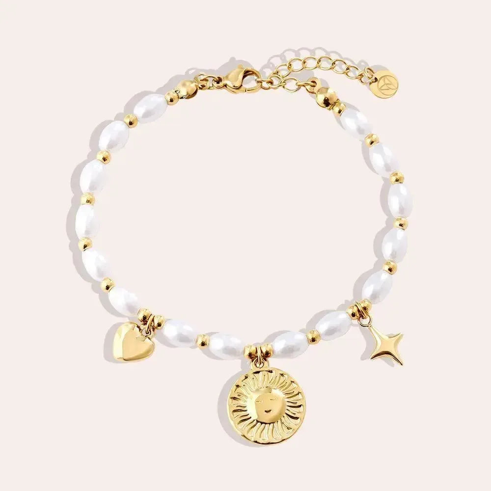 „Iravella“ Pearl Chain With Charms Armband-Goldharmonie