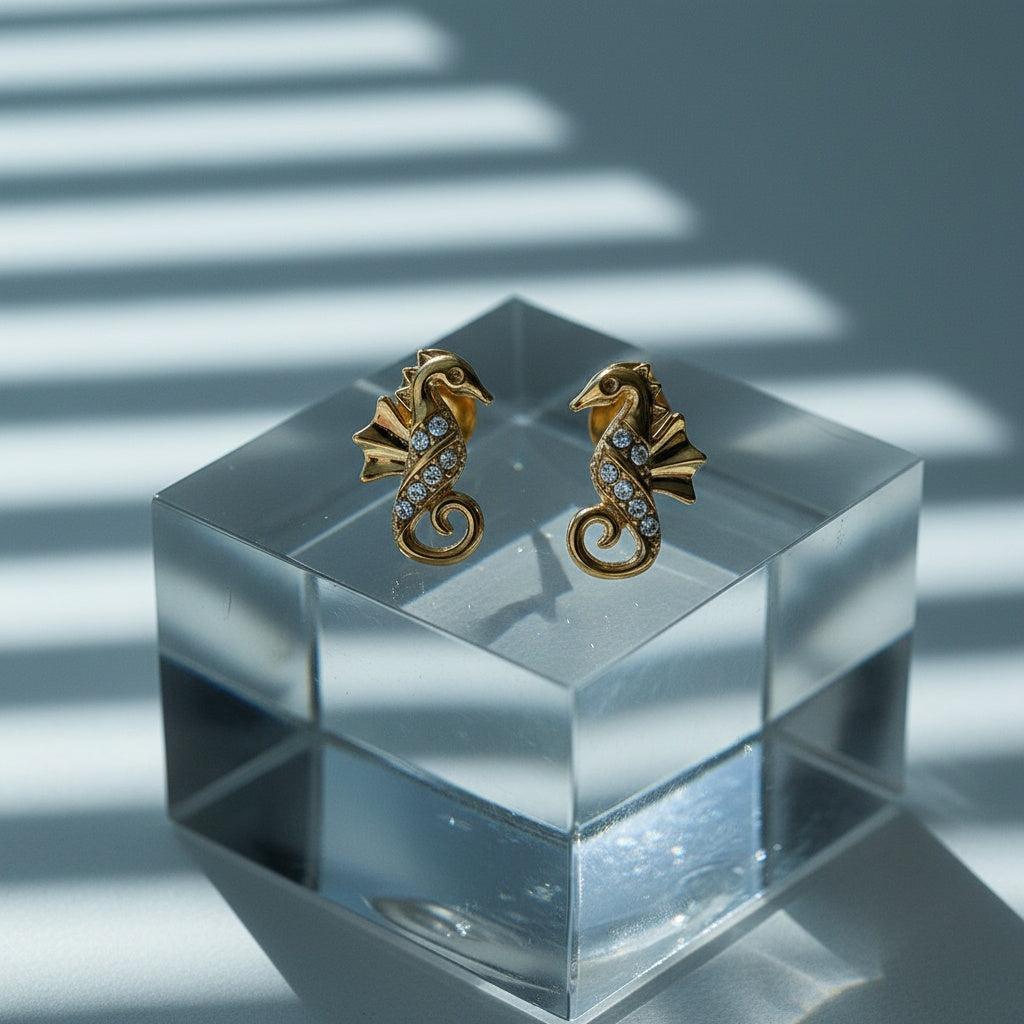 „Iraviaa“ Diamond Sea Horse Ohrringe