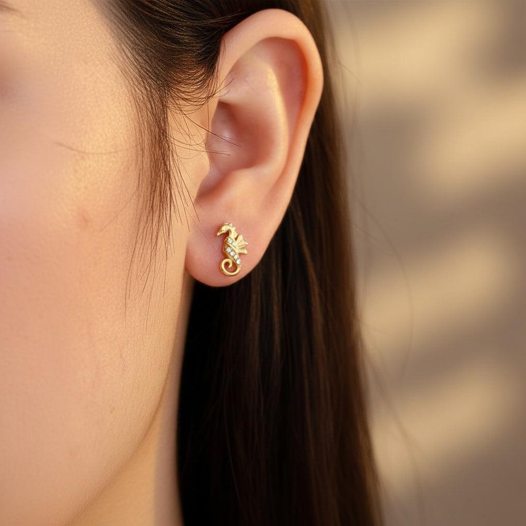 „Iraviaa“ Diamond Sea Horse Ohrringe