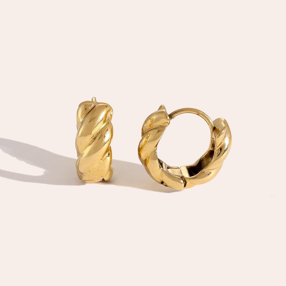 „Ivilina“ The Twist Ring Ohrringe-Goldharmonie