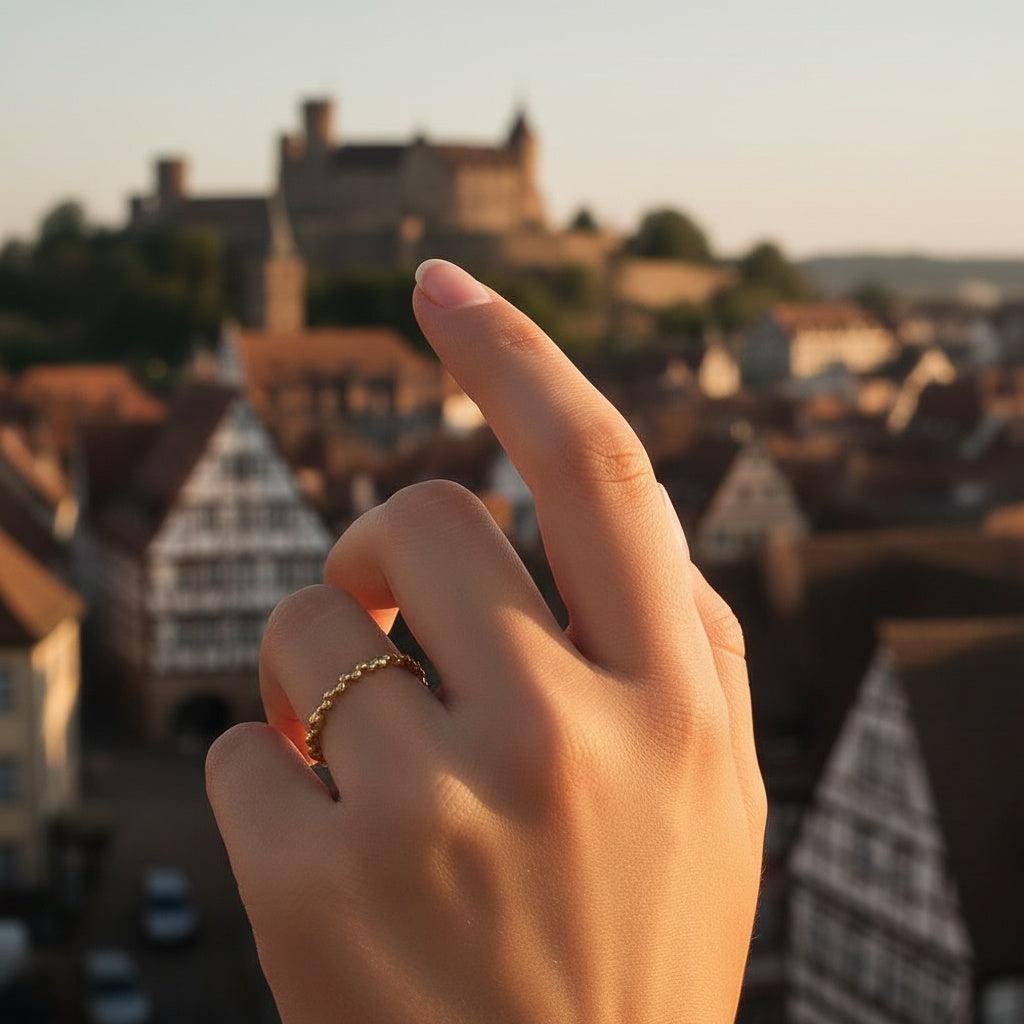 Iviviaa - Tiny Dots Chain Ring