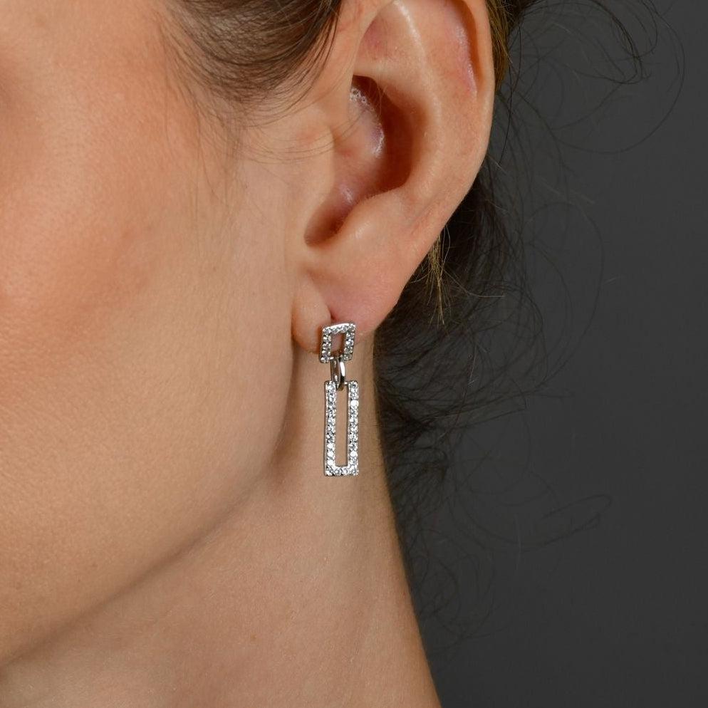 "Larira" – Ohrstecker aus 925er Silber mit rechteckigem Zirkoniabesatz