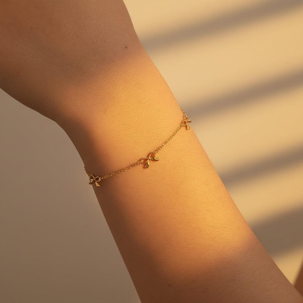 "Larola" Tiny Bowtie Edelstahl Armband