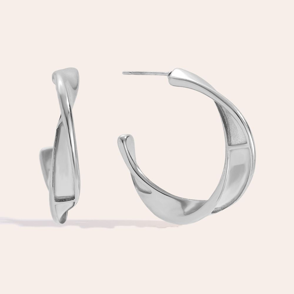 „Liranara“ Classic Twist Half Hoop Ohrringe
