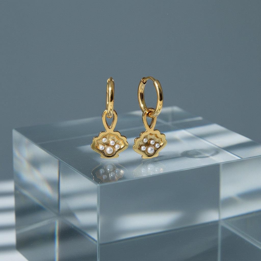 „Liraniraa“ Shell And Pearl Ohrringe