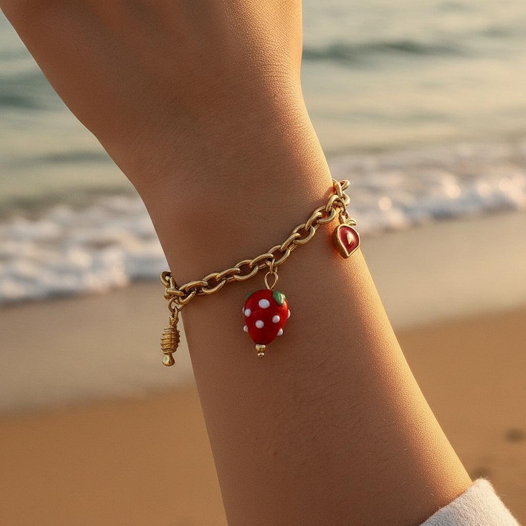 „Lirariva“ Strawberry Heart Armband