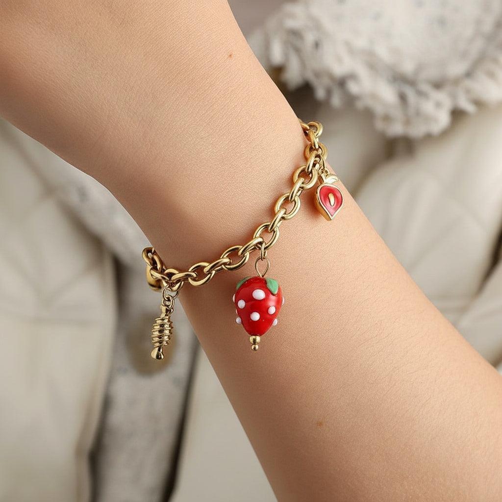 „Lirariva“ Strawberry Heart Armband