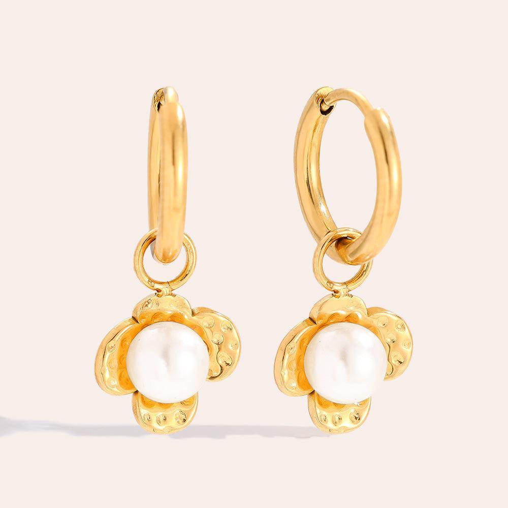 „Liratara“ Pearly Flower Ohrringe-Goldharmonie