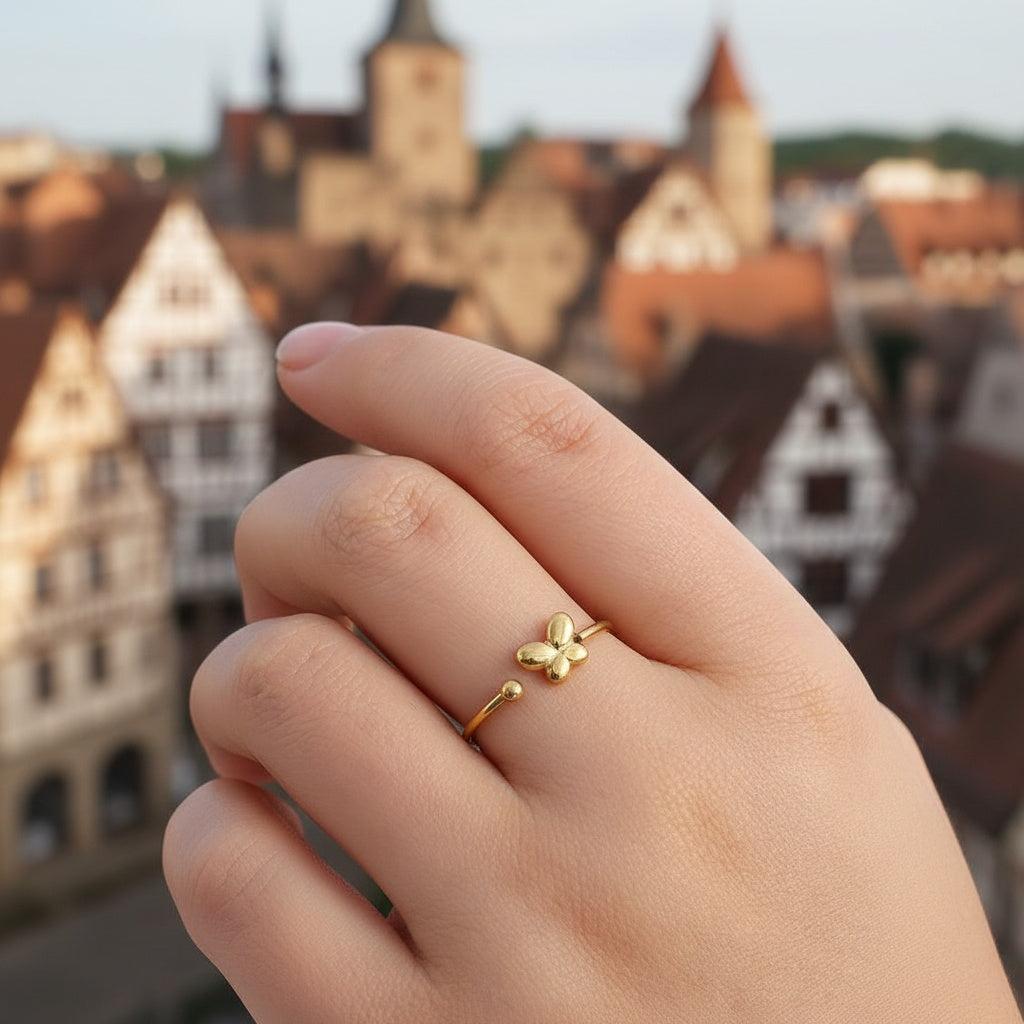 Loramira - Little Butterfly Ring