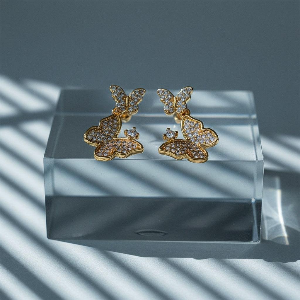 „Loravella“ Sparkling Butterfly Vergoldete Ohrringe