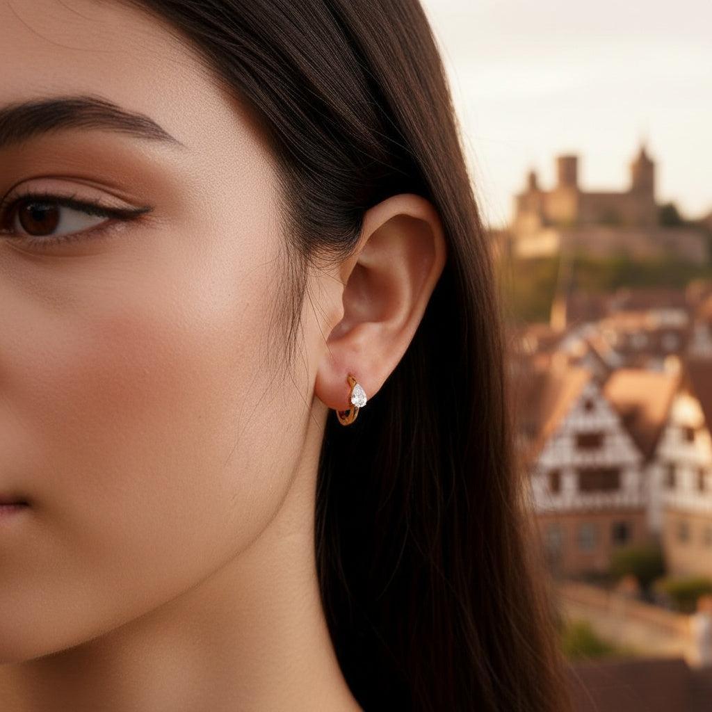 „Lumitarae“ Diamond Drop Hoop Ohrringe