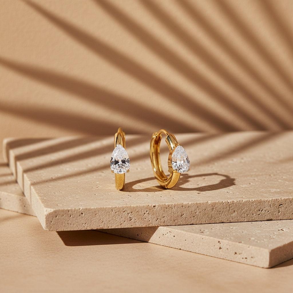 „Lumitarae“ Diamond Drop Hoop Ohrringe