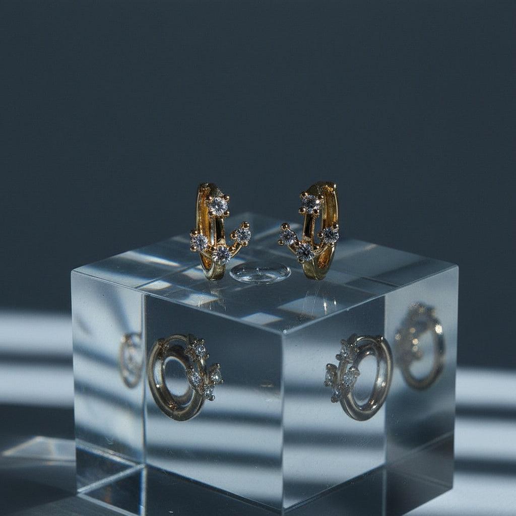 „Marilea“ – 925 Silber-Creolen mit Anker-Detail und Zirkoniafunkeln
