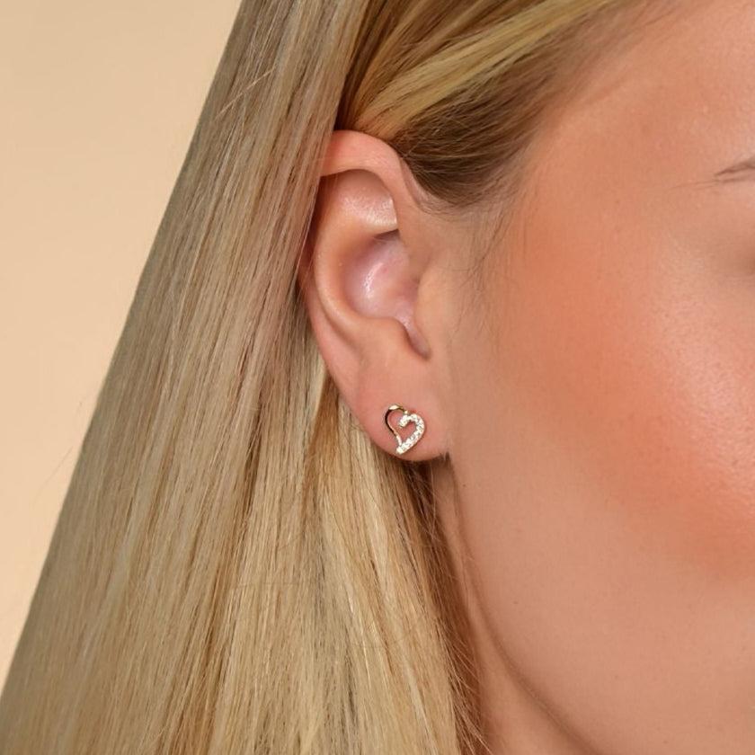 "Melarie" – Herz-Ohrstecker aus 925er Silber mit Zirkonia