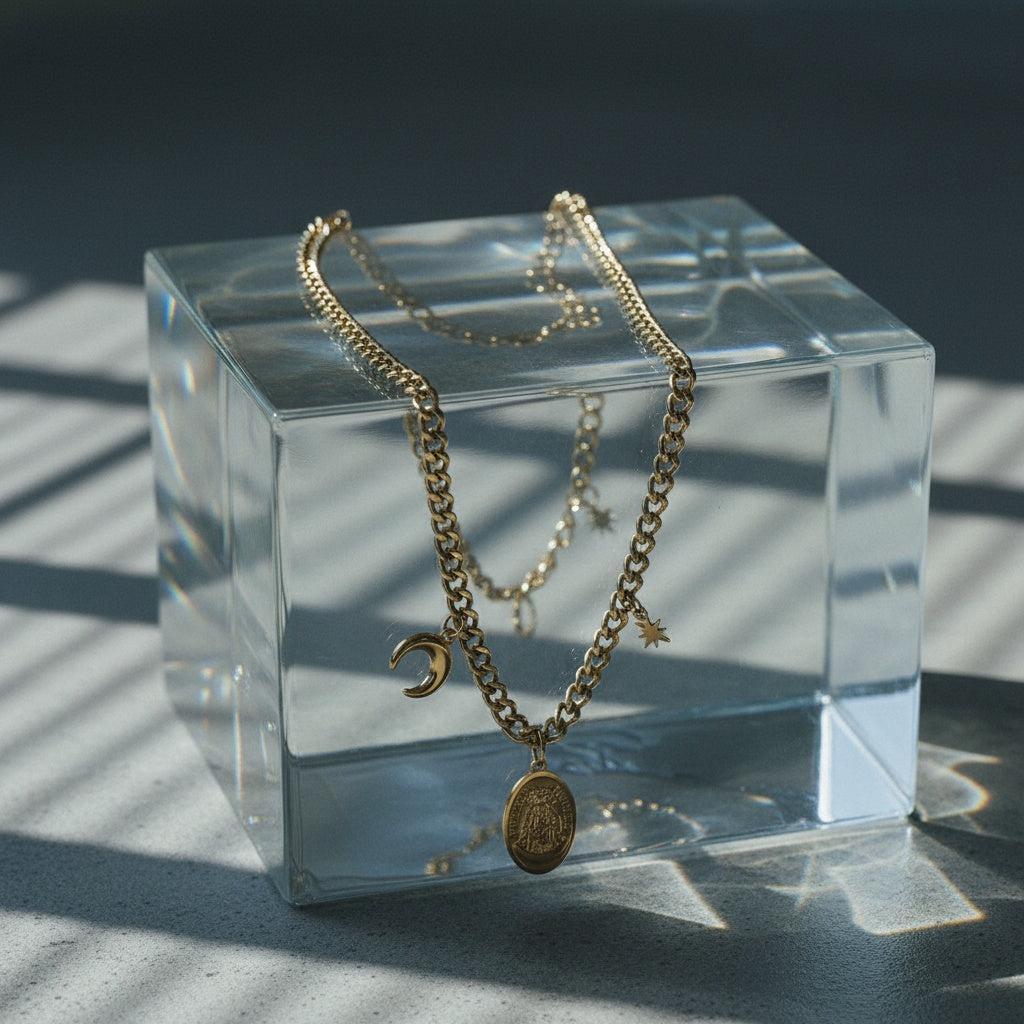 "Meliaynea" Delrocio Star And Moon In Oval Chain Edelstahl Halskette