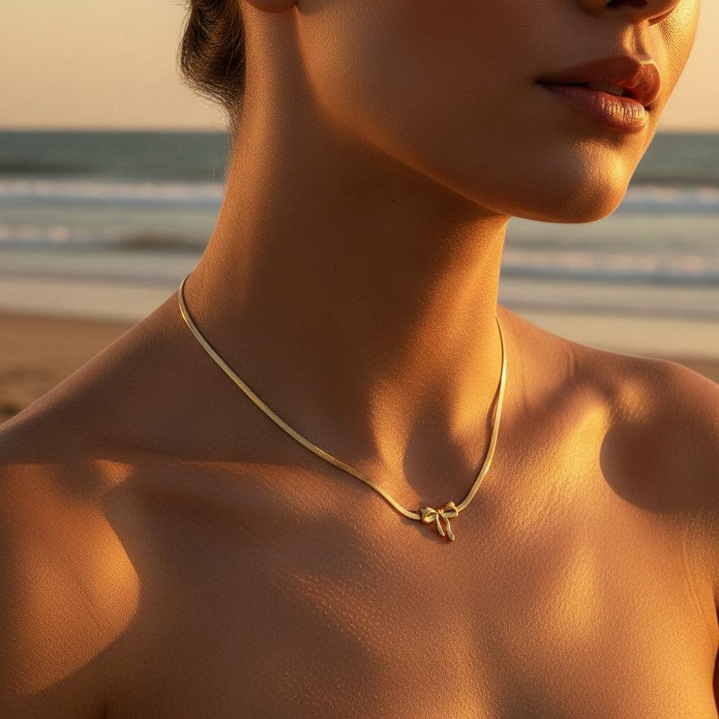 "Melielisora" Bowtie In Snake Chain Edelstahl Halskette
