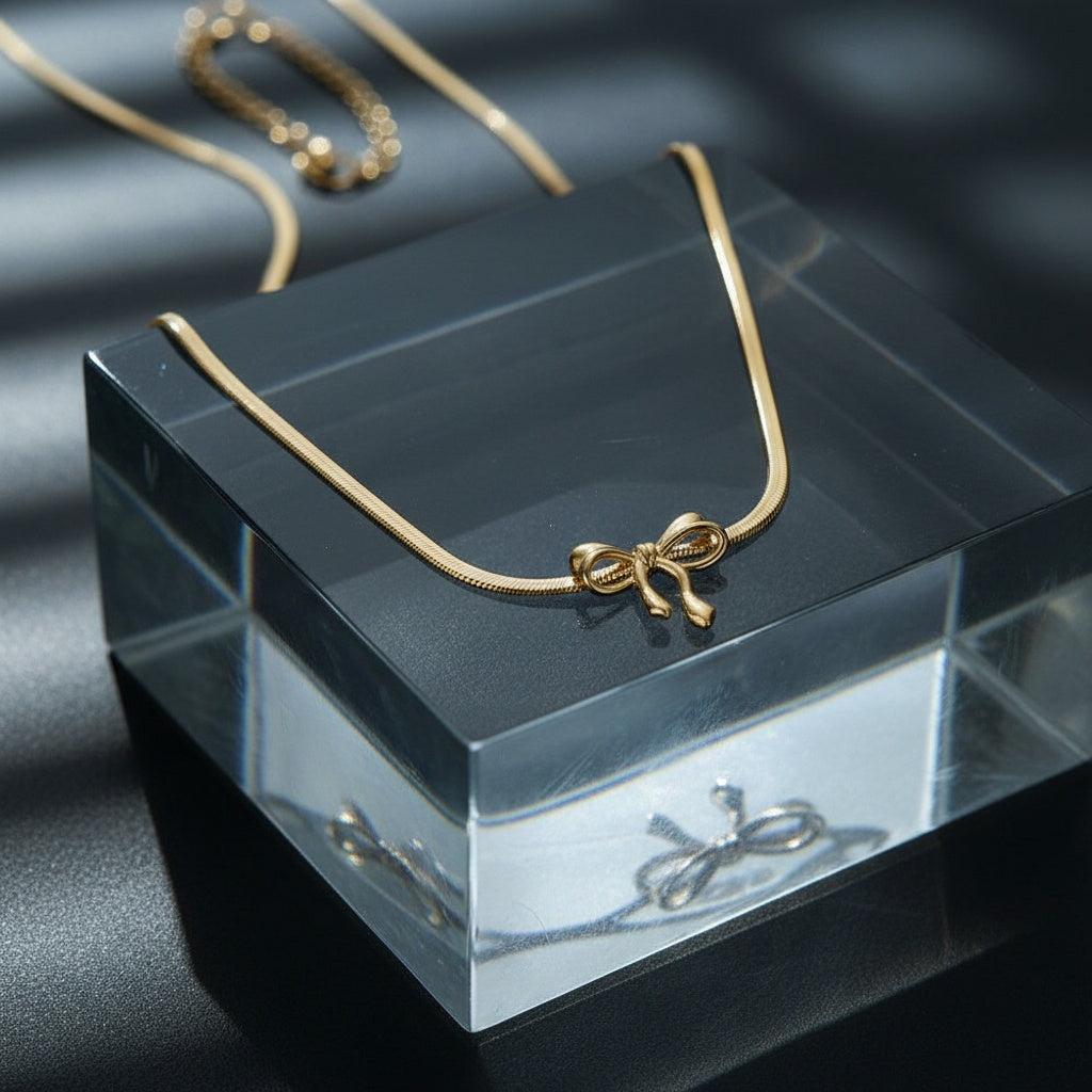 "Melielisora" Bowtie In Snake Chain Edelstahl Halskette