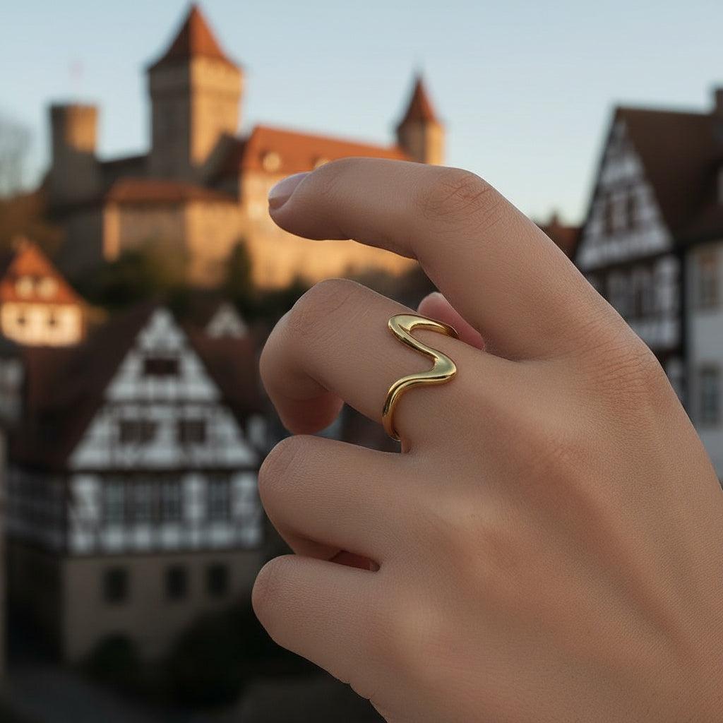 Miranarae - Heart Beat Ring