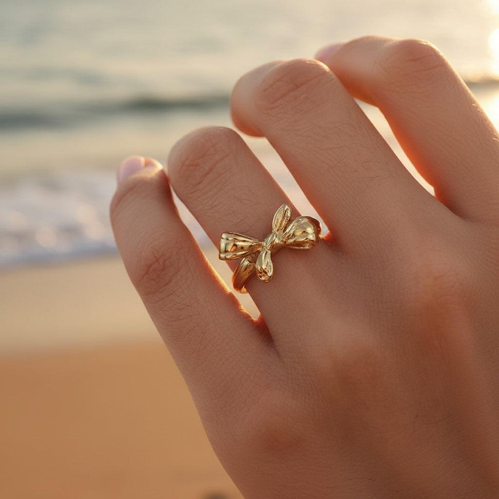 Mirasara - Classic Bowtie Ring