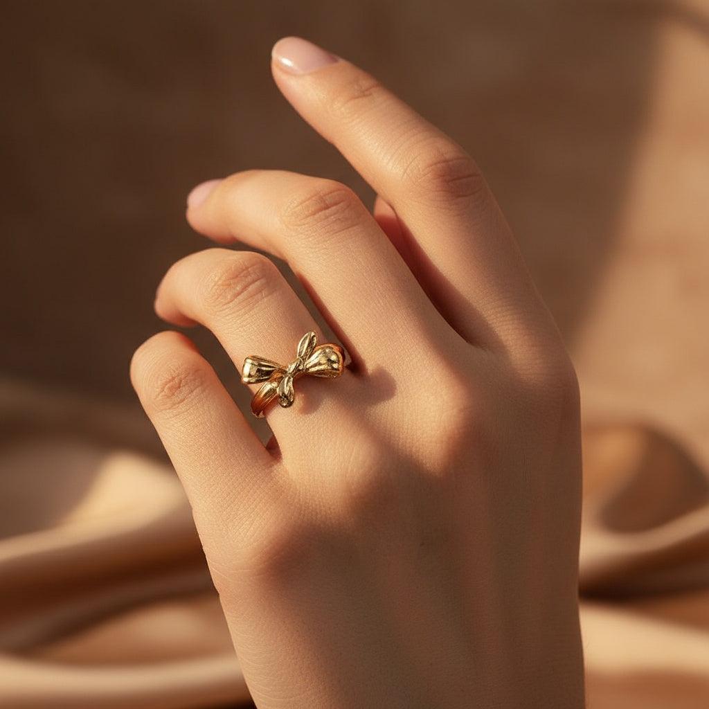 Mirasara - Classic Bowtie Ring