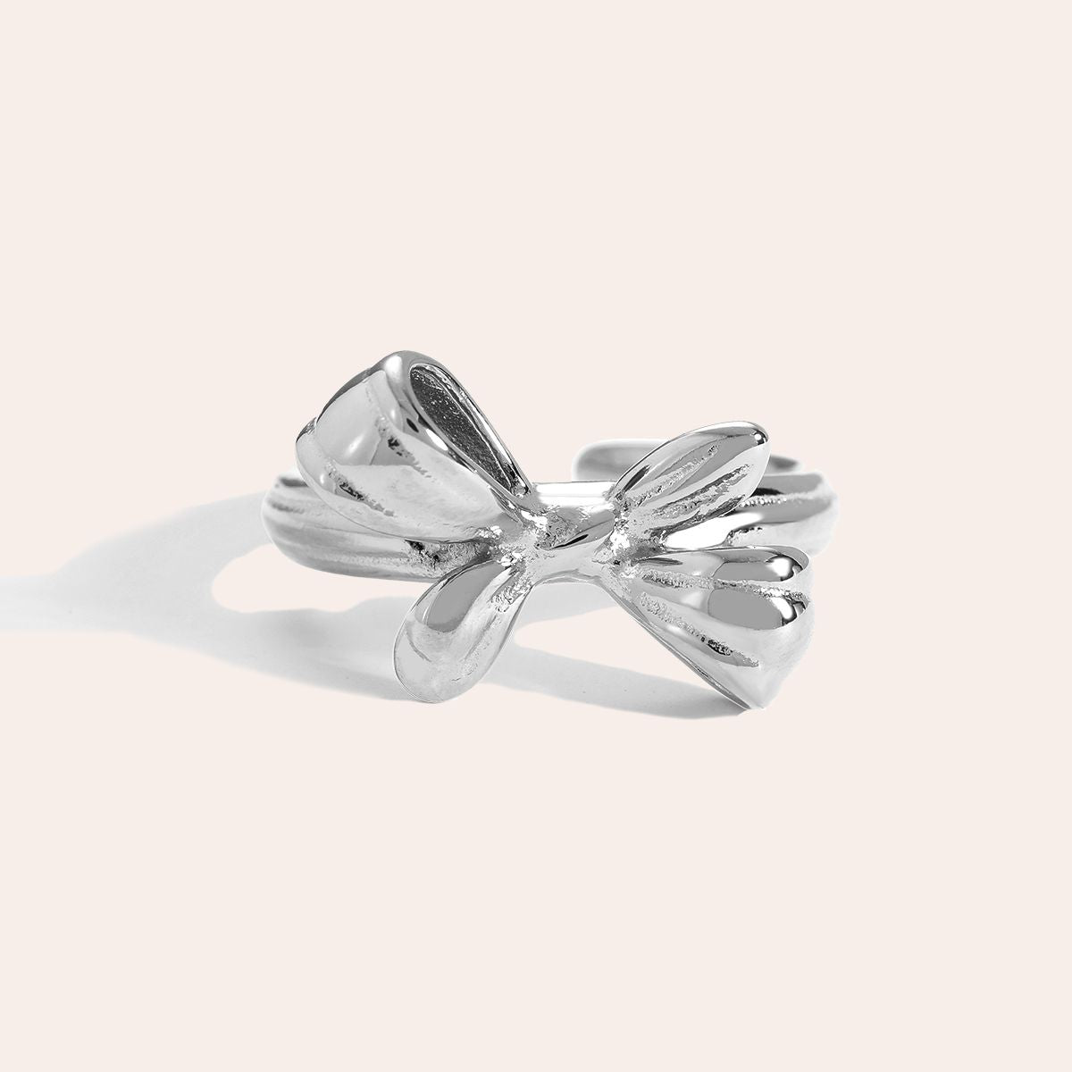 Mirasara - Classic Bowtie Ring